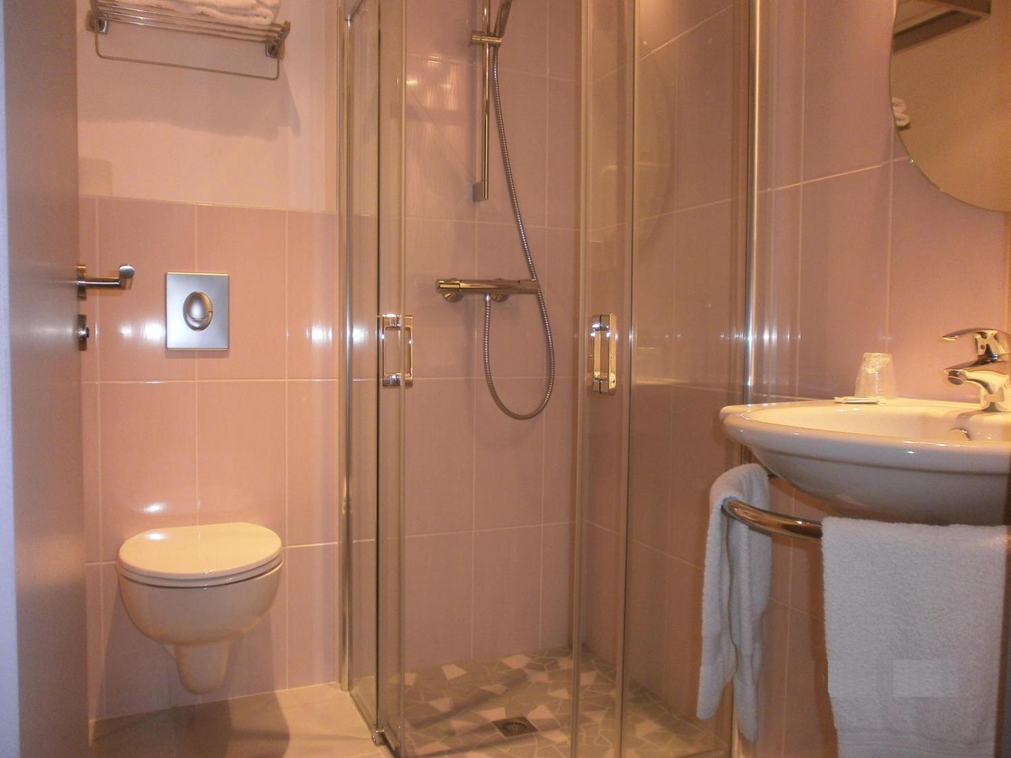 Hotel Des Rosiers Лурд Екстериор снимка